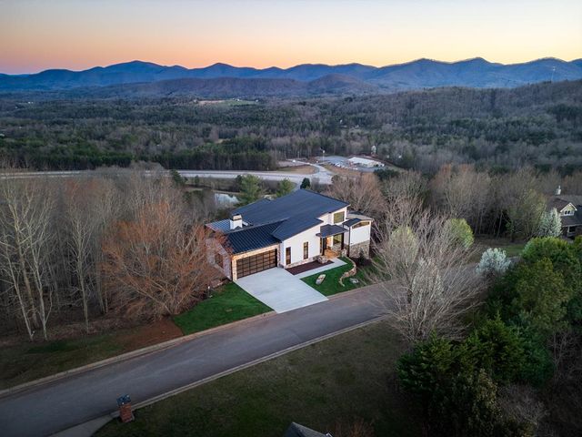 452 Summit Trace, Blairsville, GA 30512
