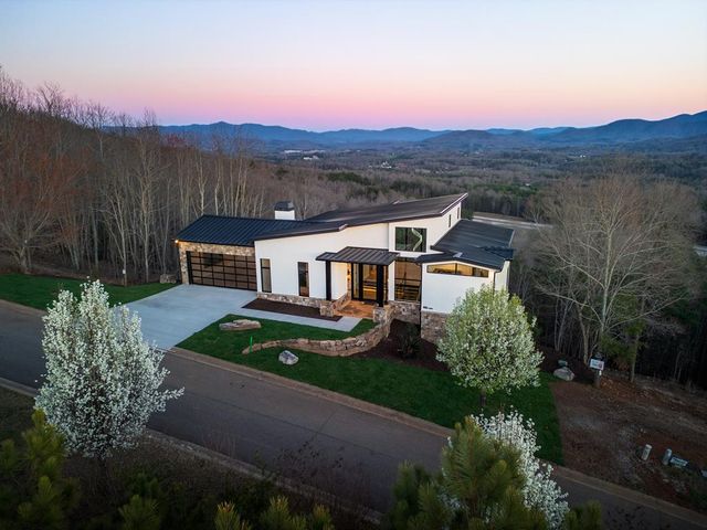 452 Summit Trace, Blairsville, GA 30512