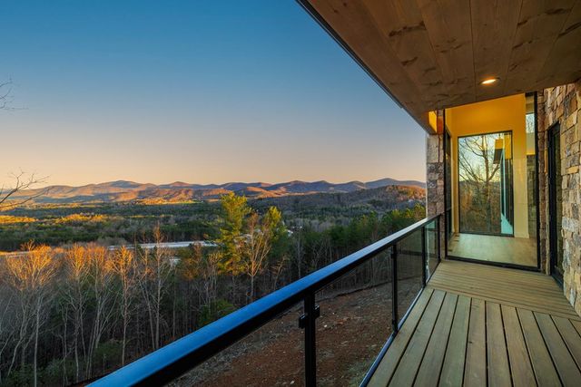 452 Summit Trace, Blairsville, GA 30512