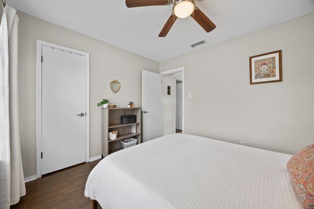 1006 Edgerly LN, Pflugerville, TX 78660
