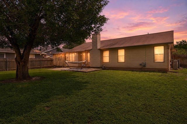 1006 Edgerly LN, Pflugerville, TX 78660