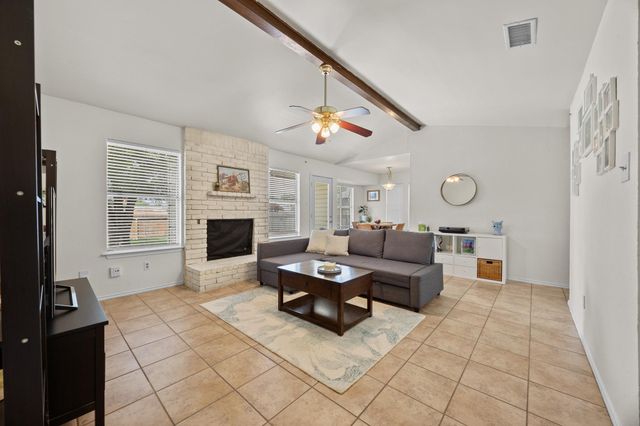 1006 Edgerly LN, Pflugerville, TX 78660