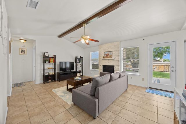 1006 Edgerly LN, Pflugerville, TX 78660