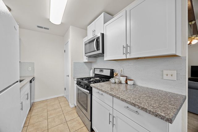 1006 Edgerly LN, Pflugerville, TX 78660