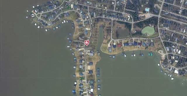 225 Peninsula Drive, Livingston, TX 77351