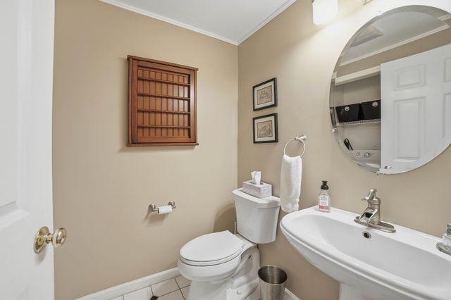 72 Palomino Dr, Franklin, MA 02038