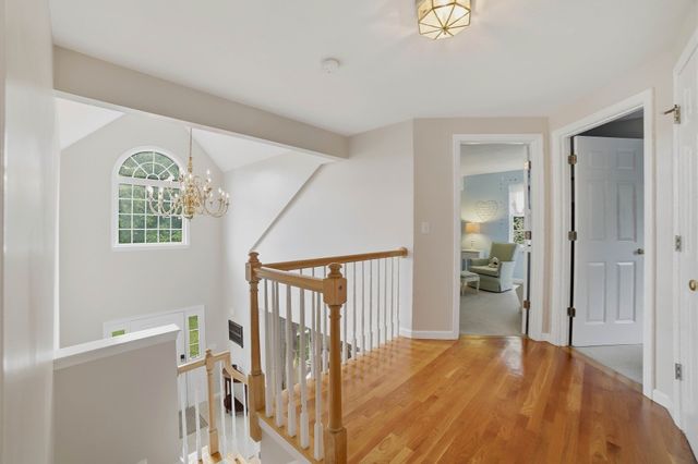 72 Palomino Dr, Franklin, MA 02038