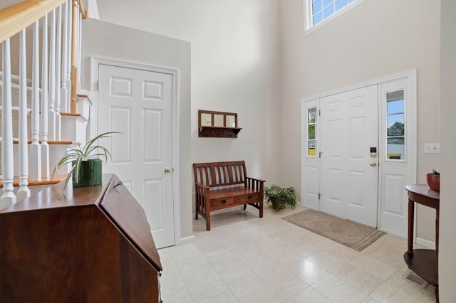 72 Palomino Dr, Franklin, MA 02038