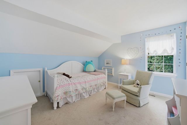 72 Palomino Dr, Franklin, MA 02038