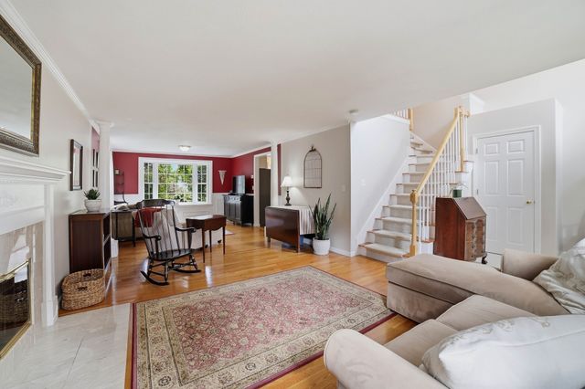 72 Palomino Dr, Franklin, MA 02038