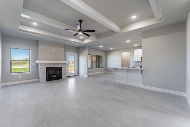 4680 W Triangle Street, Fayetteville, AR 72704