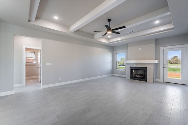 4680 W Triangle Street, Fayetteville, AR 72704