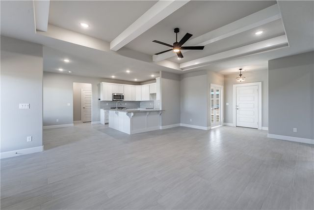 4680 W Triangle Street, Fayetteville, AR 72704