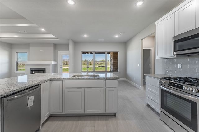 4680 W Triangle Street, Fayetteville, AR 72704