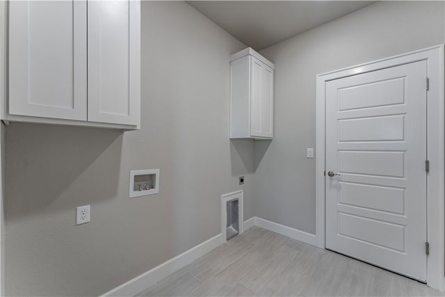 4680 W Triangle Street, Fayetteville, AR 72704