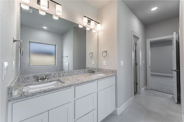 4680 W Triangle Street, Fayetteville, AR 72704