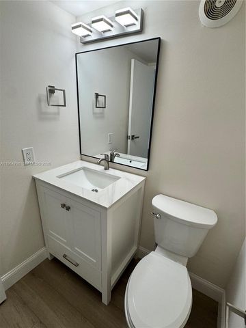 2000 Atlantic Shores Blvd 209, Hallandale Beach, FL 33009