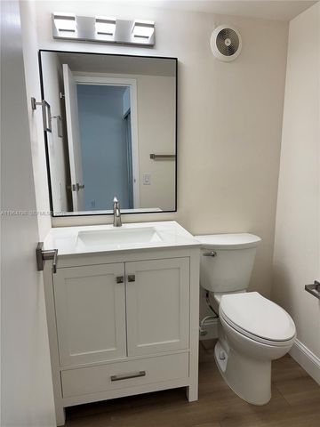 2000 Atlantic Shores Blvd 209, Hallandale Beach, FL 33009