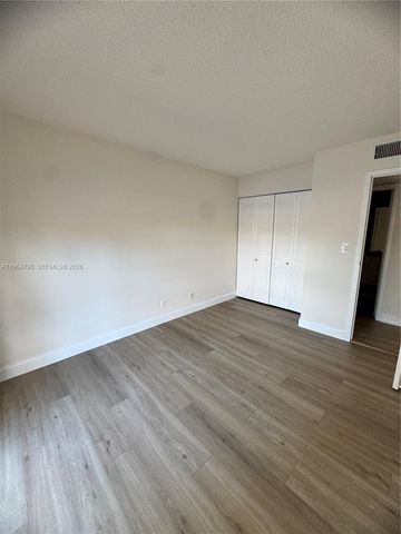 2000 Atlantic Shores Blvd 209, Hallandale Beach, FL 33009