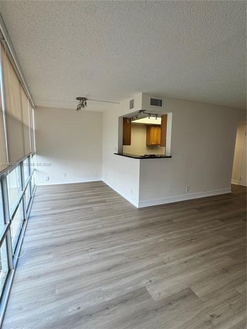 2000 Atlantic Shores Blvd 209, Hallandale Beach, FL 33009