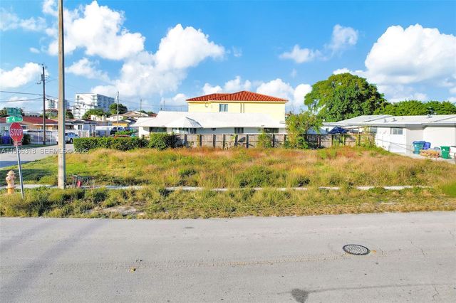 345 SW 36th Ave, Miami, FL 33135