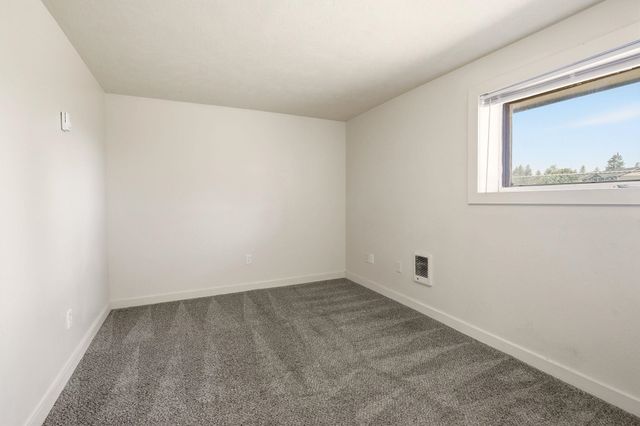 625 Clay St, Cheney, WA 99004