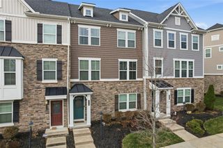 314 Cross Creek Dr, Cranberry Twp, PA 16066