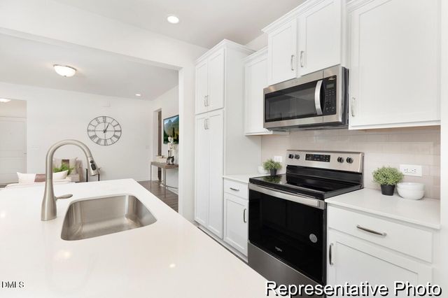 81 Cedarbranch Way 186p, Erwin, NC 28334