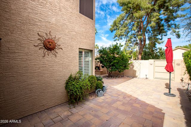 56 E DAWN Drive, Tempe, AZ 85284