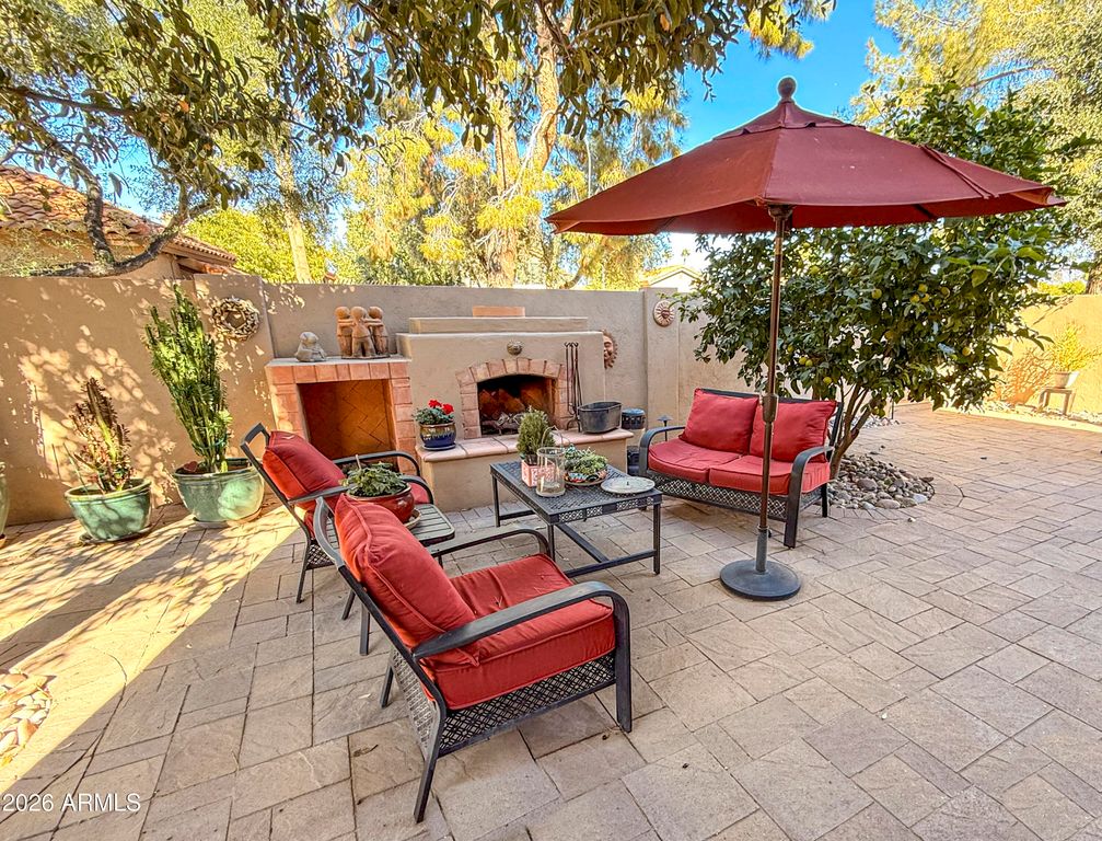 56 E DAWN Drive, Tempe, AZ 85284