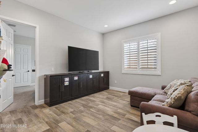 13480 N Cape Marigold Drive, Oro Valley, AZ 85755