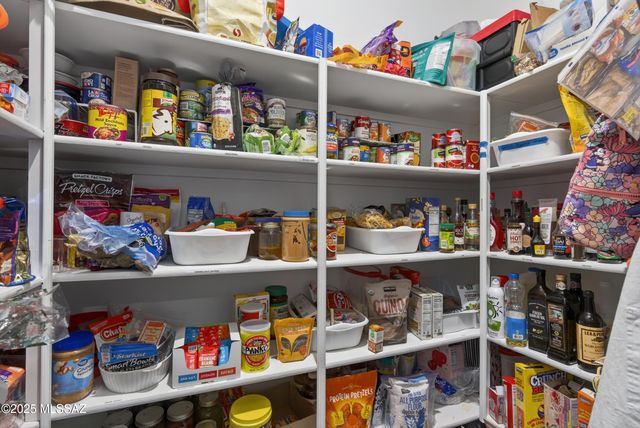 13480 N Cape Marigold Drive, Oro Valley, AZ 85755