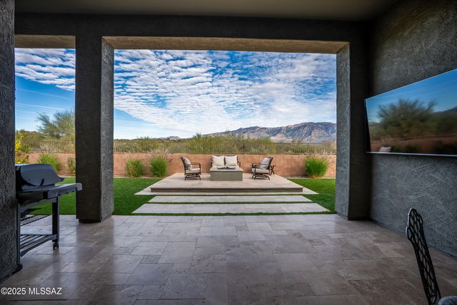 13480 N Cape Marigold Drive, Oro Valley, AZ 85755