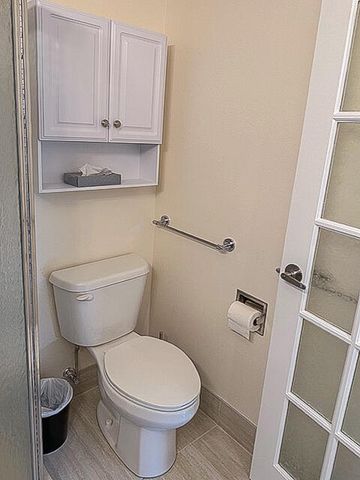 3505 NW 48th Avenue 403, Lauderdale Lakes, FL 33319