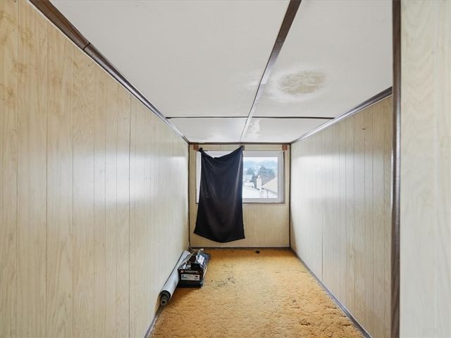 300 Gardner St, Mckees Rocks, PA 15136