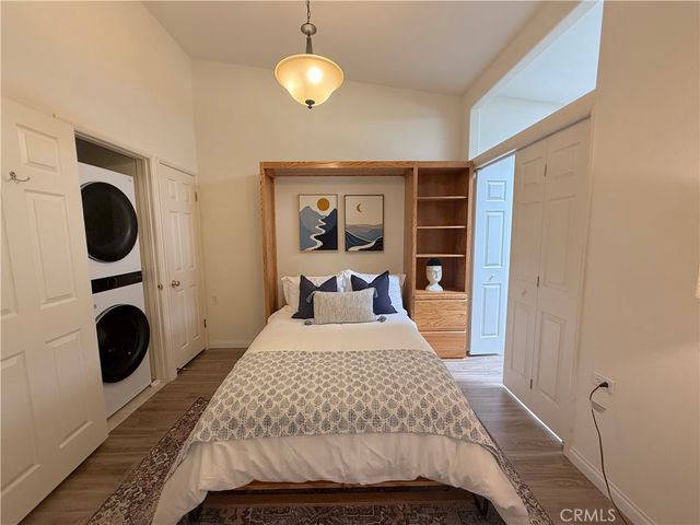 1520 Northwood Road 244E, Seal Beach, CA 90740