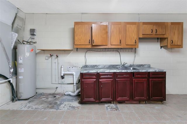 3217 CASTLE OAK AVENUE, Orlando, FL 32808