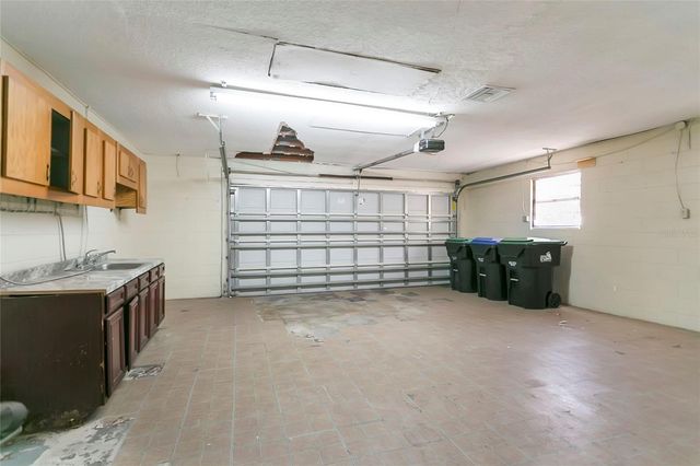 3217 CASTLE OAK AVENUE, Orlando, FL 32808