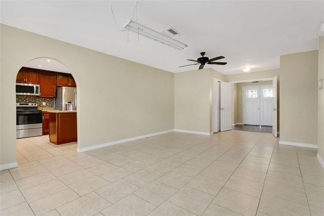 3217 CASTLE OAK AVENUE, Orlando, FL 32808