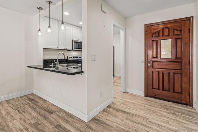 3525 Lebon Drive 104, San Diego, CA 92122