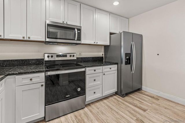 3525 Lebon Drive 104, San Diego, CA 92122