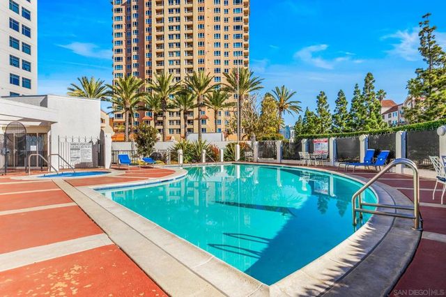 3525 Lebon Drive 104, San Diego, CA 92122