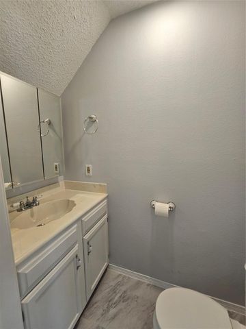 3005 Whisper Oaks LN A, Georgetown, TX 78628