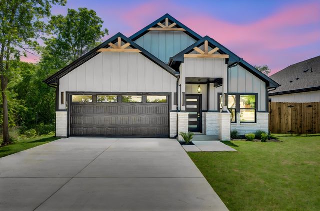 312 Matthew Street, Hillsboro, TX 76645