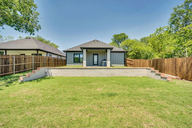 312 Matthew Street, Hillsboro, TX 76645