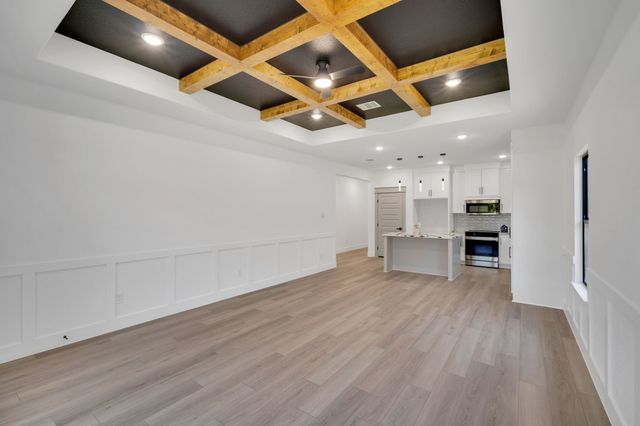 312 Matthew Street, Hillsboro, TX 76645