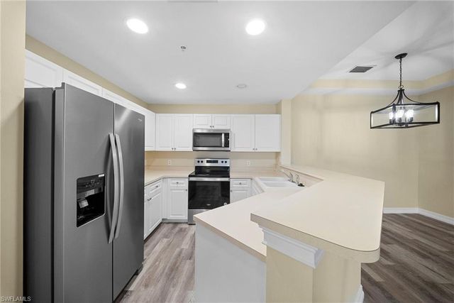 3940 pomodoro CIR 303, Cape Coral, FL 33909
