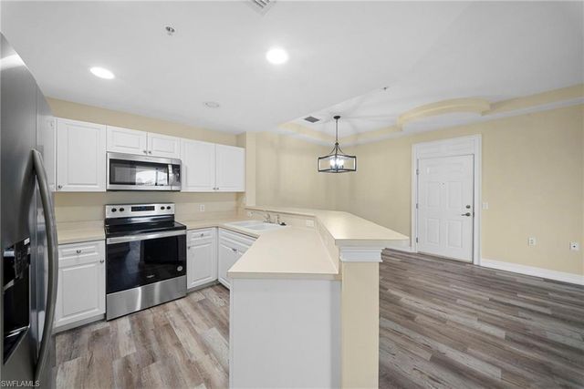 3940 pomodoro CIR 303, Cape Coral, FL 33909