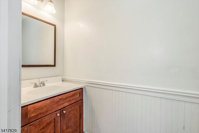 131 Mcpeek Rd, Andover Twp., NJ 07848