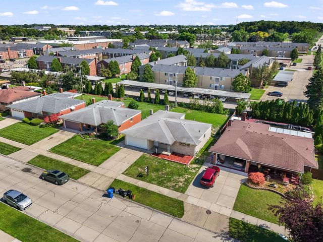14358 Talbot Drive, Warren, MI 48088